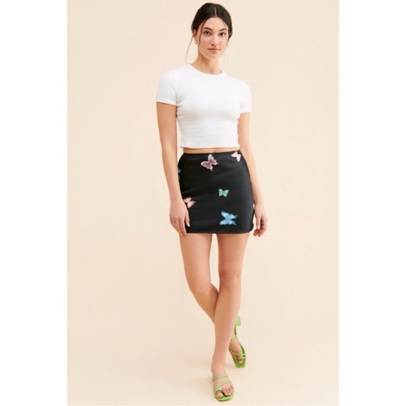 Lisa Says Gah Michelle Butterfly Mini Skirt Satin Black Medium - Picture 8 of 12